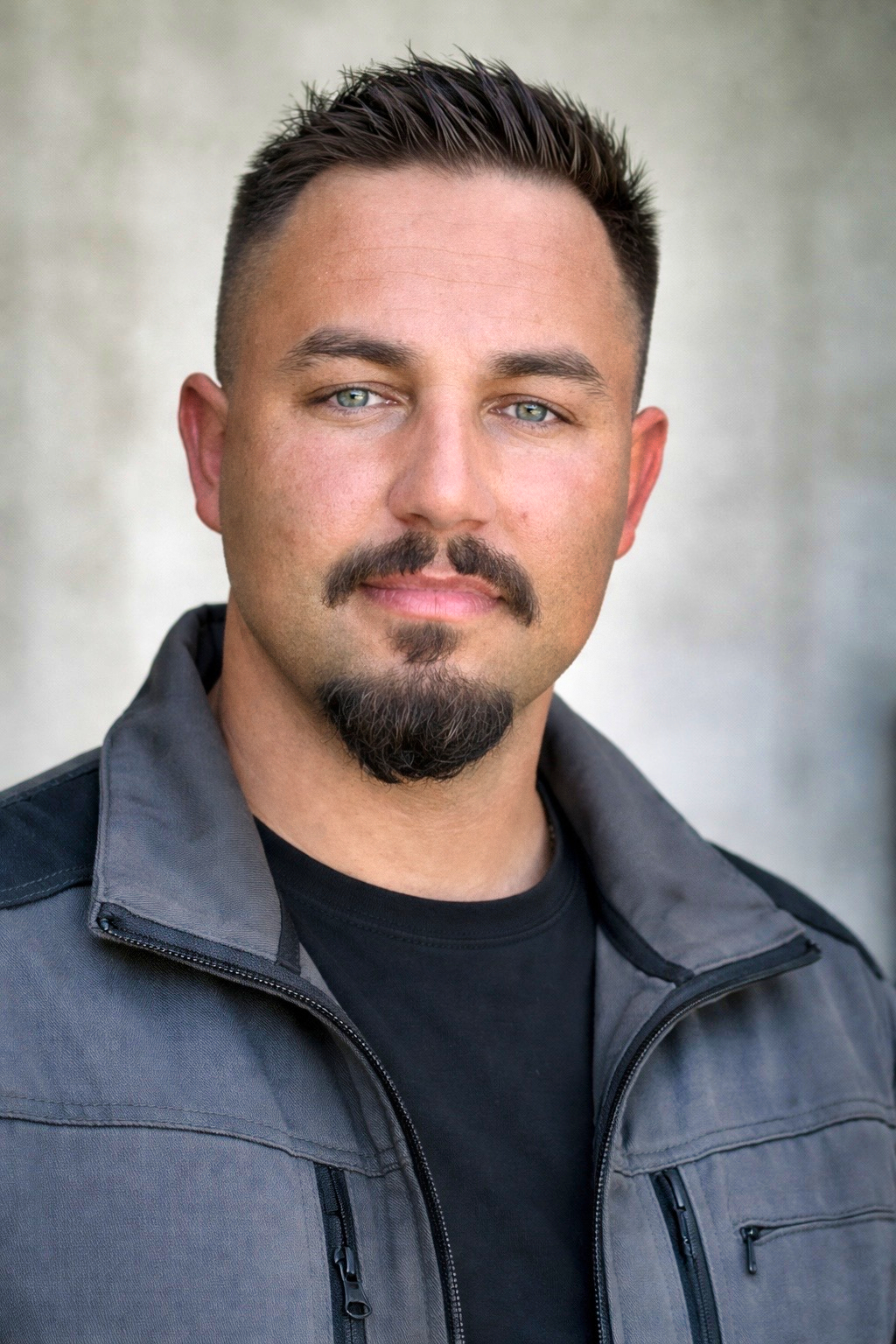 Marvin Mettbach - Inhaber von Mettbach Entrümpelservice24